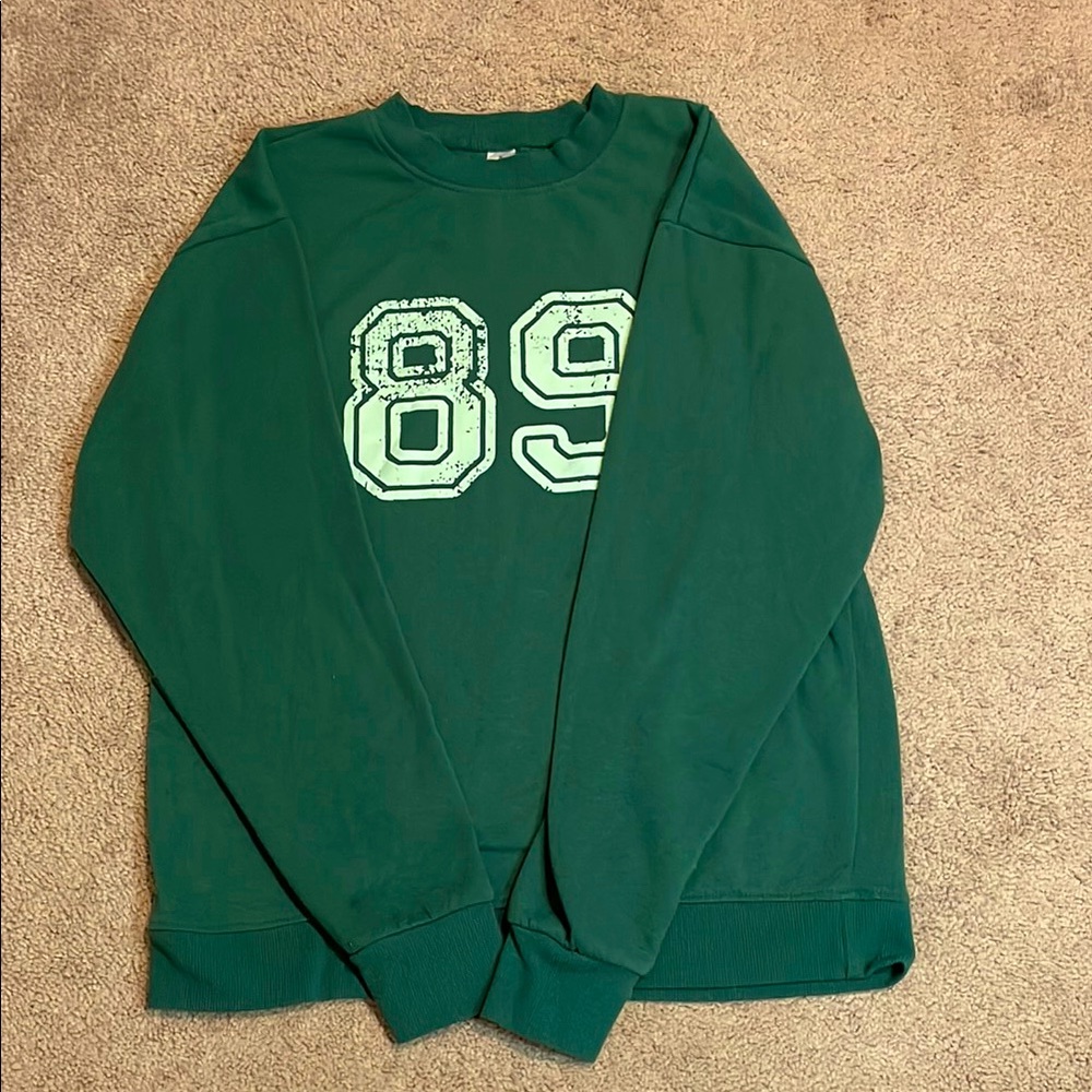 Men's Green Sweater with 89 Print